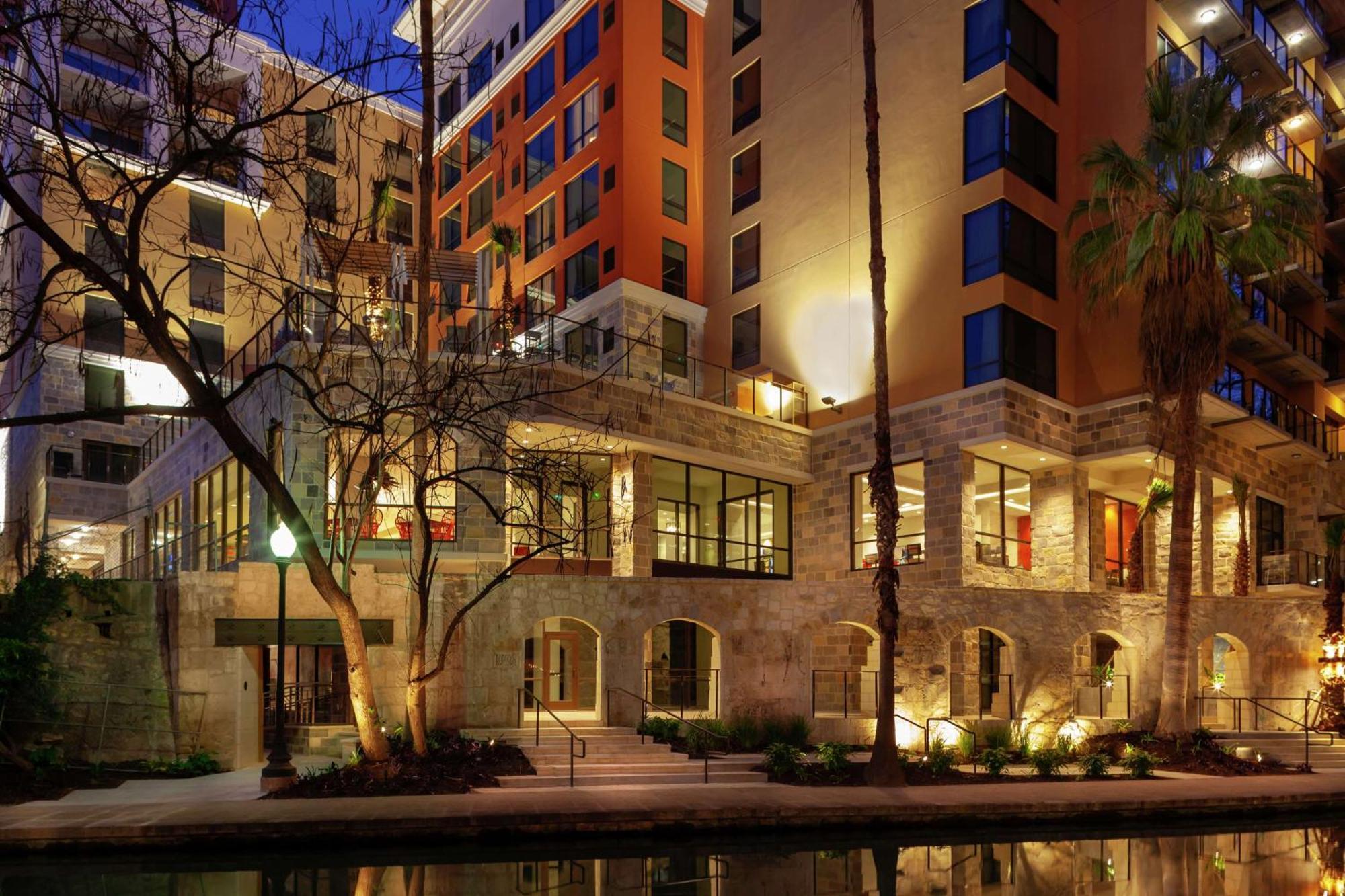 Home2 Suites By Hilton San Antonio Riverwalk Exterior photo
